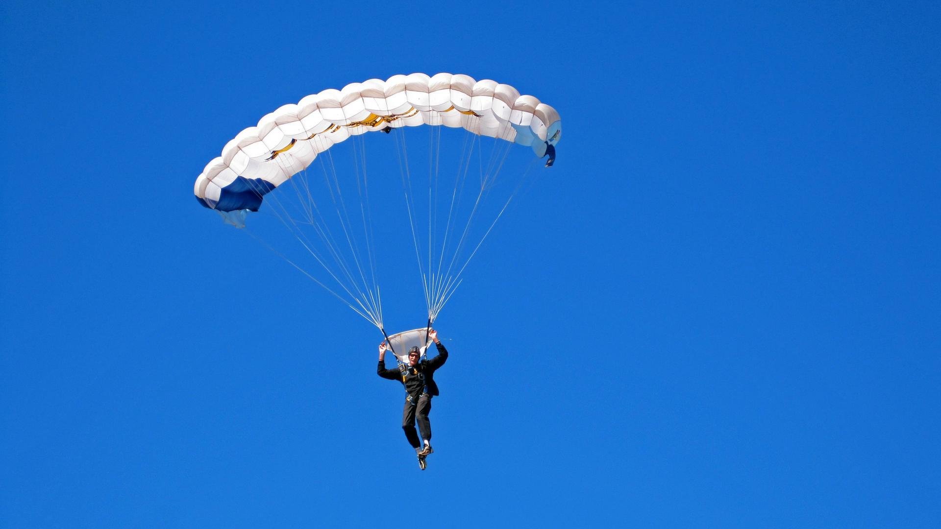 kaiyun.com-极夜之城全面开启，《ApexLegends》战术传奇再升级！